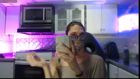 Cristina Onazis online show from May 14, 2026, 6:58 pm