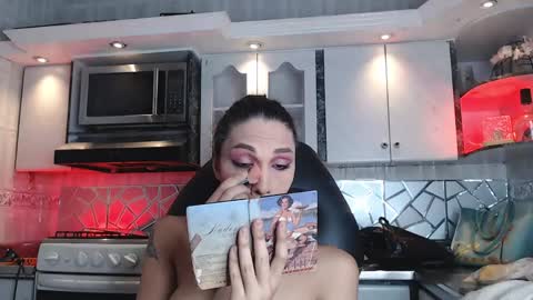 Cristina Onazis online show from May 23, 2026, 5:50 pm