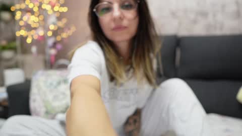 crissy_love online show from January 21, 2025, 7:28 pm