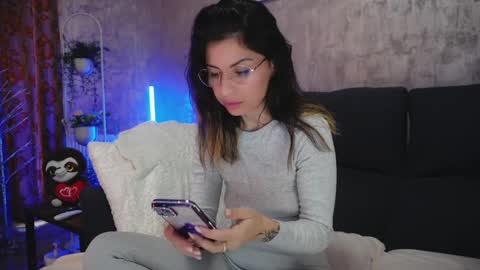crissy_love online show from February 17, 2025, 6:31 am