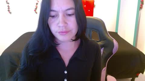 cristal1609 online show from February 17, 2026, 12:45 pm