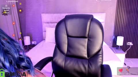 cristal__adams online show from November 3, 2025, 11:55 am