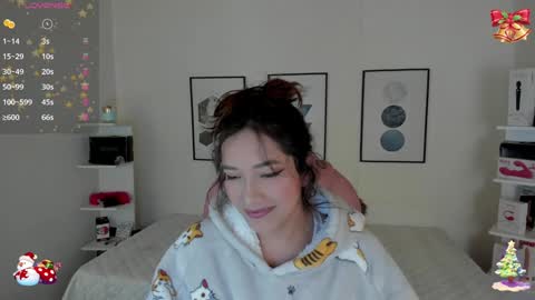 Cristal online show from December 10, 2024, 4:13 am