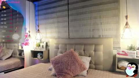 Snapshot of cristal__hot_1 chatting on October 28, 2025, 5:00 am Cristal online show from October 28, 2025, 5:00 am