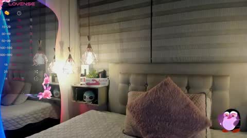Cristal online show from May 2, 2026, 4:39 am