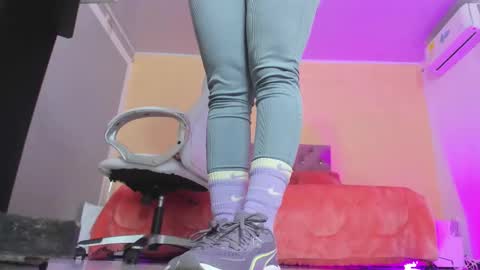 Cristal online show from February 27, 2026, 10:04 am