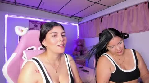 cristal_smith20 online show from April 3, 2026, 1:36 am