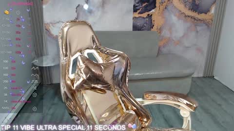 Snapshot of cristal_v_ chatting on January 26, 2025, 3:17 am Cristal online show from January 26, 2025, 3:17 am