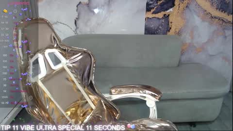 Snapshot of cristal_v_ chatting on February 9, 2025, 3:00 am Cristal online show from February 9, 2025, 3:00 am