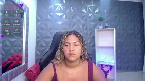 Cristal online show from May 3, 2026, 11:44 pm