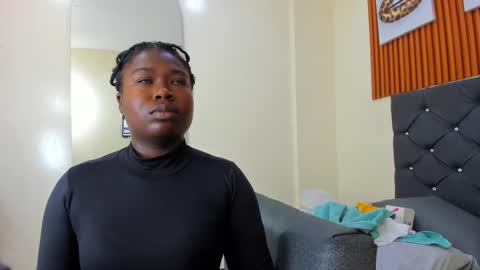 cristale69 online show from September 14, 2025, 2:54 am