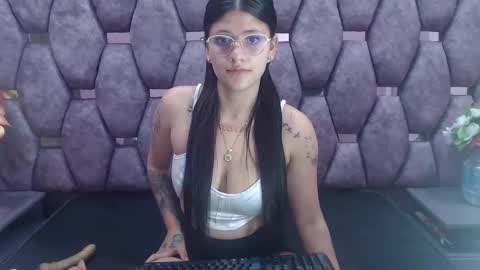 cristall_15 online show from February 17, 2025, 3:04 am