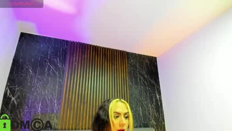 cristal acosta online show from May 2, 2026, 7:41 pm