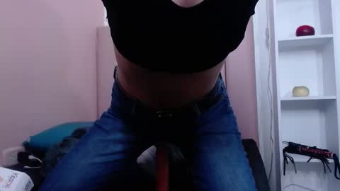 cristalmateus707rs online show from September 25, 2025, 10:24 pm