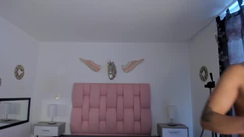 cristal online show from December 26, 2024, 6:43 pm