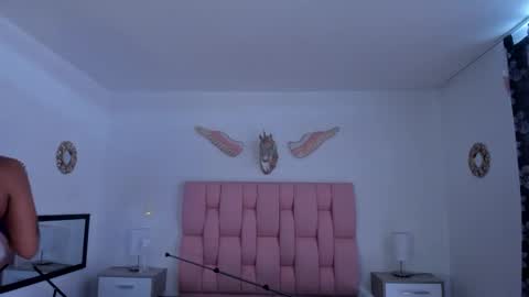 cristal online show from December 28, 2024, 6:18 pm