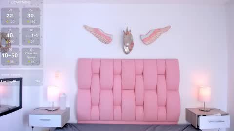 cristal online show from January 3, 2025, 3:22 pm