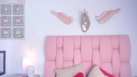 cristal online show from February 2, 2025, 3:49 pm