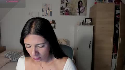 veronika online show from July 7, 2026, 3:20 am
