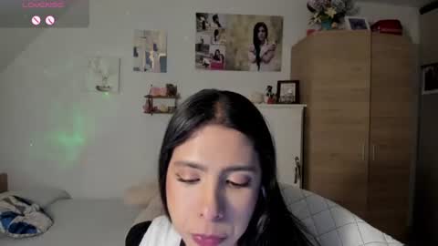 veronika online show from July 27, 2026, 3:02 am