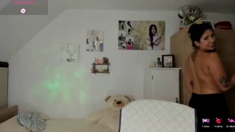 veronika online show from July 30, 2026, 2:54 am