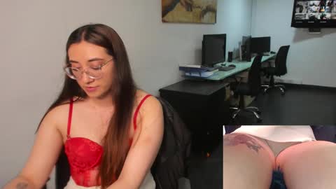 you can call me your sweettie assistant   online show from January 9, 2025, 6:04 pm