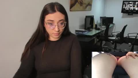 you can call me your sweettie assistant   online show from January 24, 2025, 2:19 pm