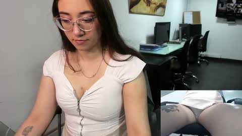 you can call me your sweettie assistant   online show from February 4, 2025, 11:27 am