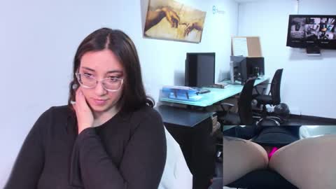 you can call me your sweettie assistant   online show from February 7, 2025, 2:26 pm