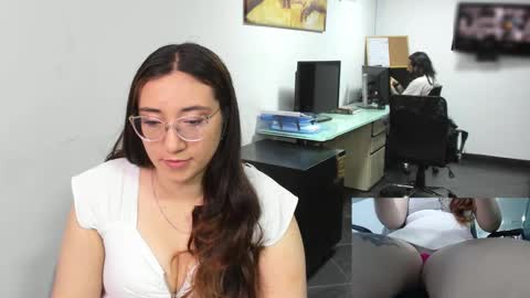 you can call me your sweettie assistant   online show from February 10, 2025, 2:59 pm