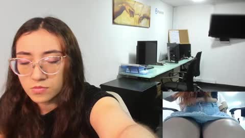 you can call me your sweettie assistant   online show from February 11, 2025, 11:43 am