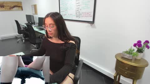 you can call me your sweettie assistant   online show from March 1, 2025, 3:38 pm