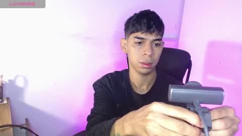 cristhian online show from December 5, 2025, 4:10 am