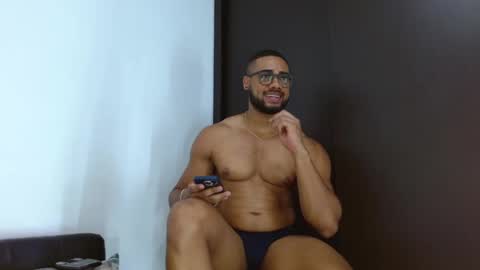 Snapshot of cristian_disick chatting on December 18, 2024, 9:29 pm cristian_disick online show from December 18, 2024, 9:29 pm