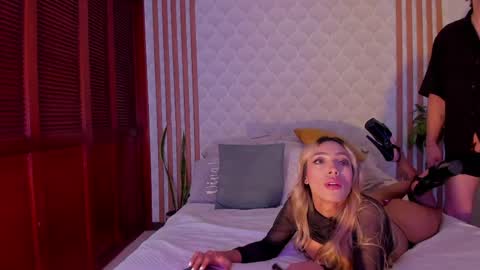 Snapshot of cristianblaze_pamelareal chatting on May 17, 2026, 1:03 am Cris Pame online show from May 17, 2026, 1:03 am