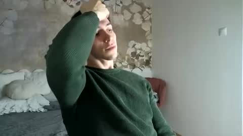 Snapshot of cristianovilla chatting on March 25, 2026, 7:20 pm CristianoHailey online show from March 25, 2026, 7:20 pm