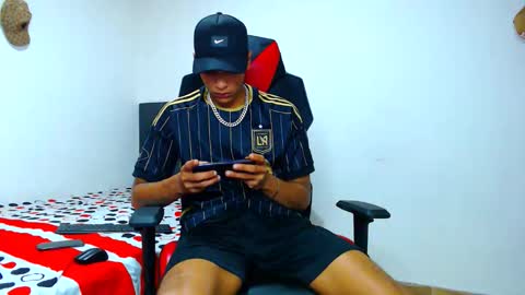 cristian online show from May 6, 2026, 7:13 am