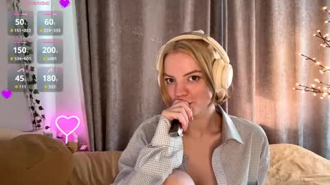 Snapshot of cristinekondo chatting on May 25, 2026, 3:29 pm Marry online show from May 25, 2026, 3:29 pm