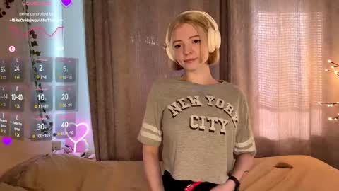 Snapshot of cristinekondo chatting on May 28, 2026, 3:09 pm Marry online show from May 28, 2026, 3:09 pm