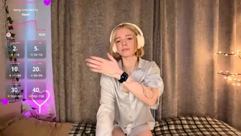 Snapshot of cristinekondo chatting on May 29, 2026, 3:54 pm Marry online show from May 29, 2026, 3:54 pm