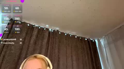 Snapshot of cristinekondo chatting on June 23, 2026, 3:32 pm Marry online show from June 23, 2026, 3:32 pm