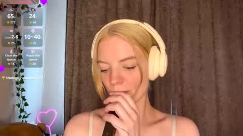 Snapshot of cristinekondo chatting on June 24, 2026, 2:16 pm Marry online show from June 24, 2026, 2:16 pm