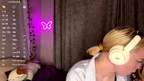 Snapshot of cristinekondo chatting on July 20, 2026, 6:10 pm Marry online show from July 20, 2026, 6:10 pm