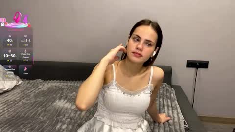 Snapshot of cristinevaissiere chatting on September 20, 2025, 4:08 pm Anne online show from September 20, 2025, 4:08 pm