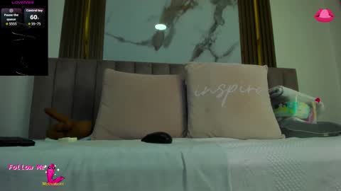 Snapshot of cristinsexy_ chatting on October 8, 2025, 10:35 am Cristina online show from October 8, 2025, 10:35 am