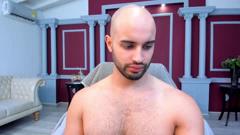 Cristobal Alzate online show from December 26, 2024, 2:59 pm