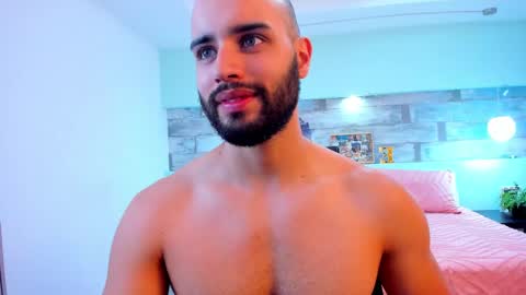 Cristobal Alzate online show from February 21, 2025, 1:55 am