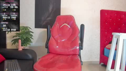 cristopher23  online show from December 11, 2024, 1:58 am