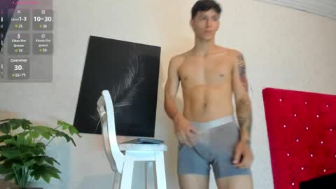 cristopher23  online show from December 23, 2024, 8:03 pm