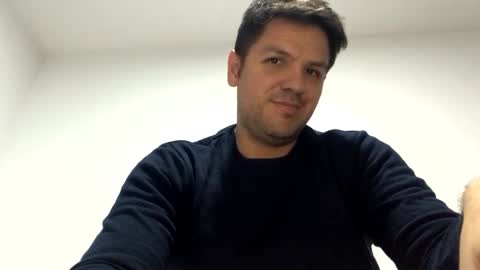 Snapshot of cristopher3042 chatting on December 10, 2024, 3:30 am cristopher3042 online show from December 10, 2024, 3:30 am